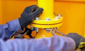 Аварійні бригади з усієї України їдуть на допомогу Черкасам