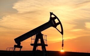 Новини бізнесу - Інвестори прогнозують обвал цін на нафту до 40 доларів