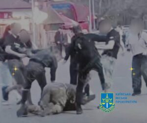 Напад на військового у Гідропарку: підліткам загрожує ув’язнення