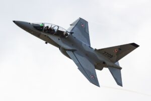Польща підняла винищувачі під час атаки РФ