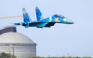 Повітряні сили заявили про втрату винищувача Су-27