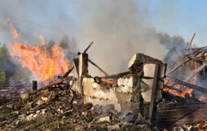 Росіяни вбили батька і сина у селищі під Лиманом