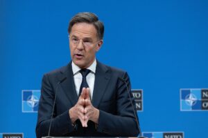 Без категорії - Рютте відреагував на ідею Мелоні захисту України "за 5-ою статтею НАТО"