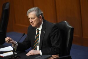 США готові перетворити Путіна та РФ на “корм для риб” – сенатор