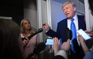 Трамп заявив, що його не турбує рекордне падіння ринків