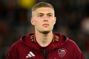 Новини спорту - Треба грати яскравіше: екс-нападник Роми охарактеризував Довбика