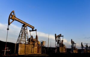 Новини політики - Ціни на нафту падають: чи вдарить це по РФ