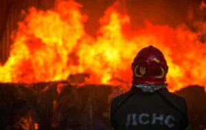 У Харкові дрон РФ влучив у склади з продуктами