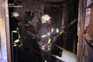 У Харкові горіла 12-поверхівка, людей евакуювали