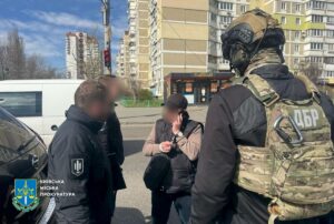 У Києві на хабарі затримали посадовця РДА