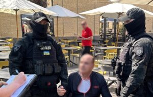 У Києві шахрай “продавав” посади у поліції