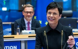 Новини світу - Угорщину слід переконати щодо України - Кос