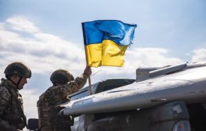 Верховній Раді пропонують продовжити воєнний стан
