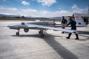 Безпілотник Bayraktar TB2 “налітав” новий рекорд