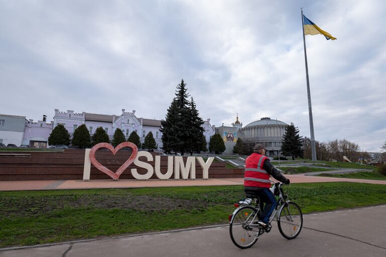 “Буферна зона” Путіна. РФ готується захопити Суми