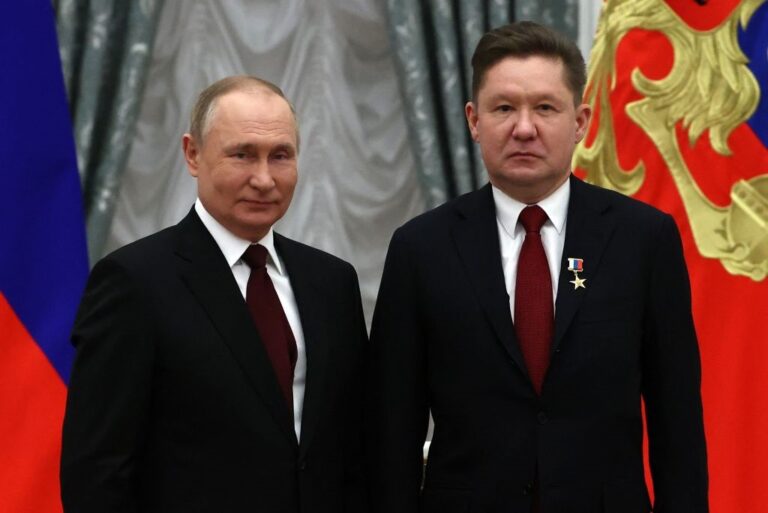 Для порятунку Газпрому: ціни на газ у РФ зростатимуть двічі на рік