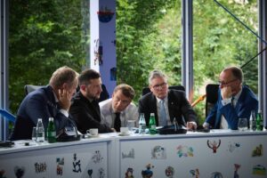 Лідери коаліції охочих провели розмову з Трампом