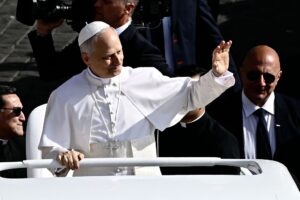 Папа Лев XIV закликав до справедливого миру в Україні