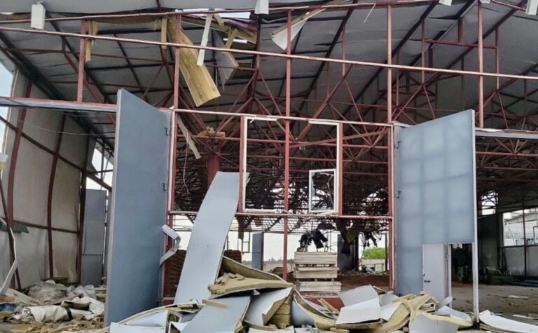 РФ вдарила ракетами по підприємству під Харковом