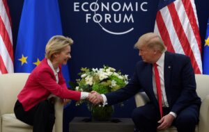 Трамп відклав мита на імпорт з ЄС