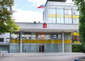 У Швеції дрон “атакував” посольство Росії