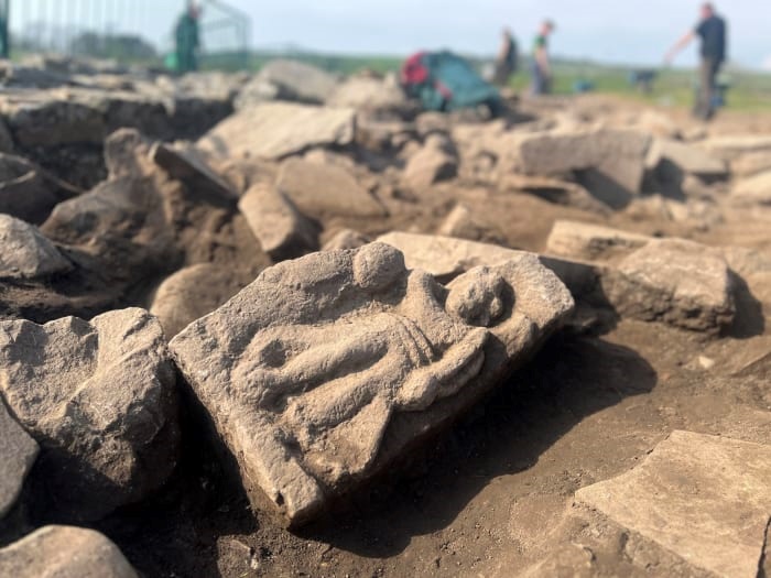 У Великобританії знайшли скульптуру богині перемоги віком понад 1800 років
