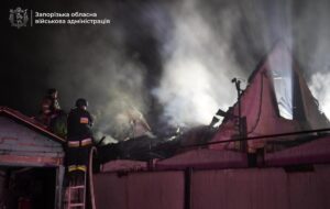 Удар по Запоріжжю: з’явилися кадри наслідків