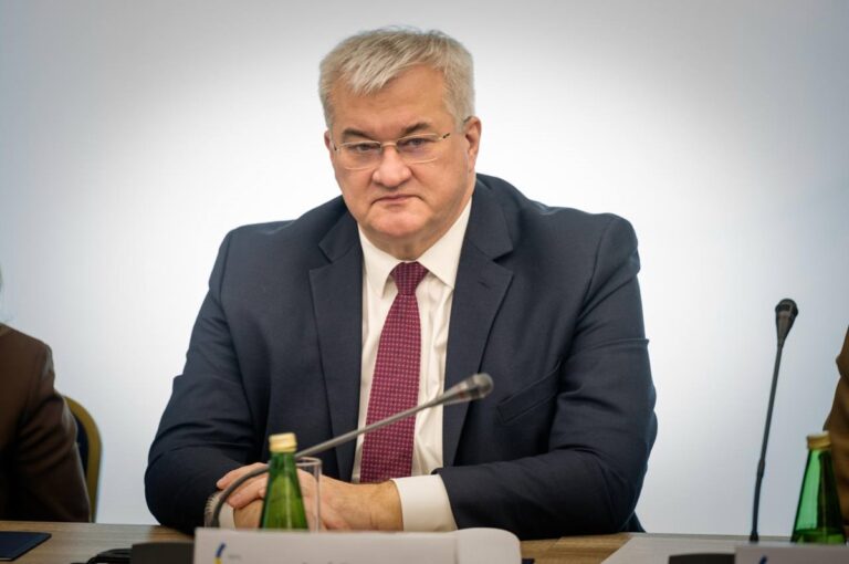 ЄС ускладнив життя російським олігархам – Сибіга