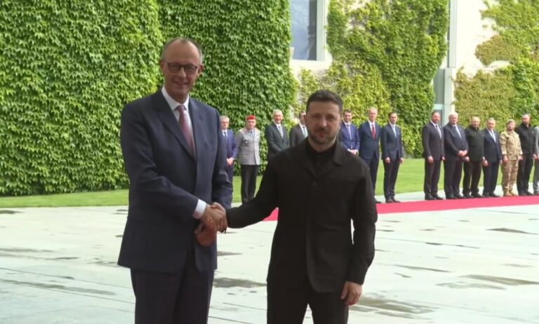 Зеленський і Мерц проводять переговори у Берліні