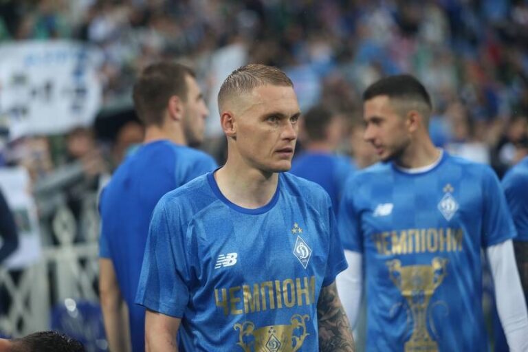 Буяльський із вдячністю згадує, що Ярмоленко зробив його капітаном