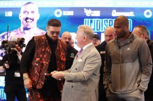 Френк Воррен: Квитки беруть, до бою п’ять тижнів, а квитків майже немає