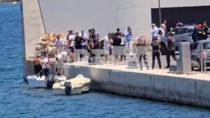 Гелікоптер із туристами зі США впав у море біля берегів Греції