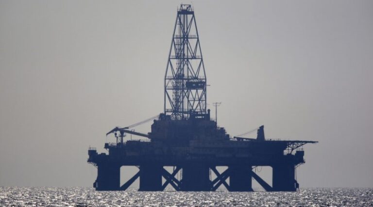 Казахстан та Китай домовилися разом добувати нафту на Каспії