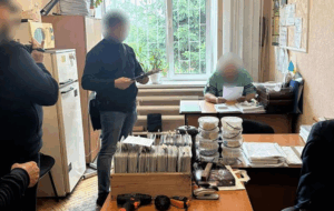 Керівництво ритуальної служби вкрало 21 млн, оформивши “мертві душі”