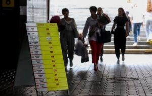 НБУ знову підняв курс євро до історичного максимуму