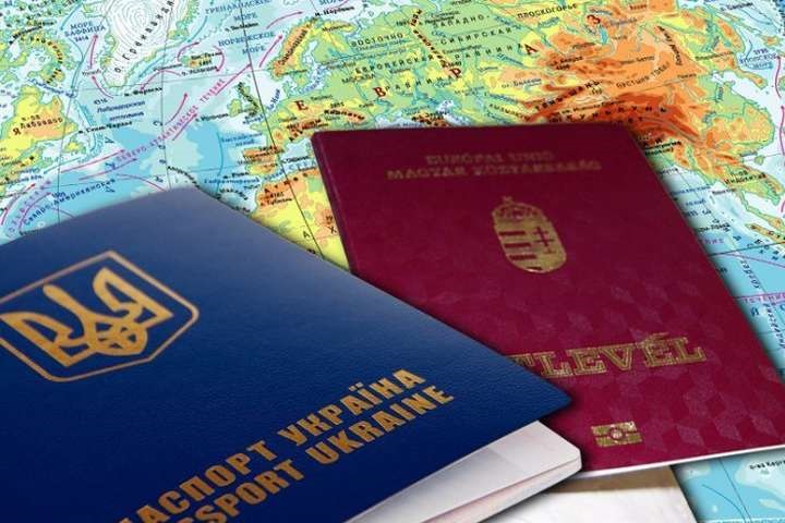 Не усім. В Україні дозволили множинне громадянство