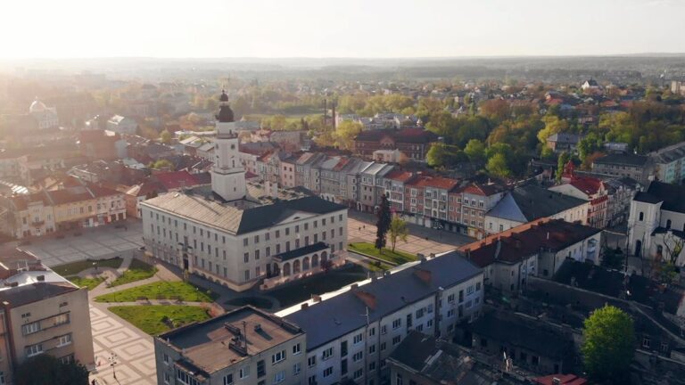 Нічна атака на Дрогобич: у повітрі виявили перевищення небезпечних речовин