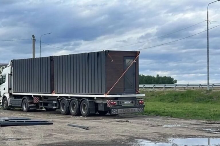 Під Іркутськом кілометрові черги з фур через атаку дронів
