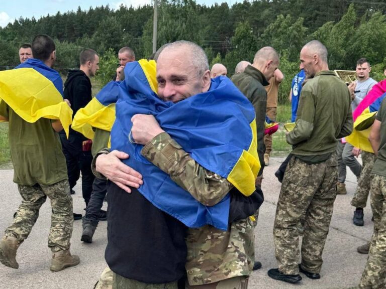 “Поставив конкретні завдання”: Зеленський анонсував нові обміни полоненими