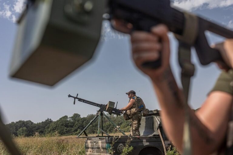 ППО відбила атаку понад 100 російських дронів