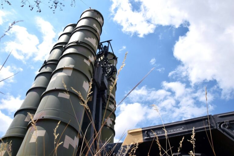 ППО знищила рекордну кількість ракет і дронів РФ