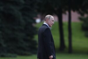 Путін урізав бюджет після падіння нафтових доходів