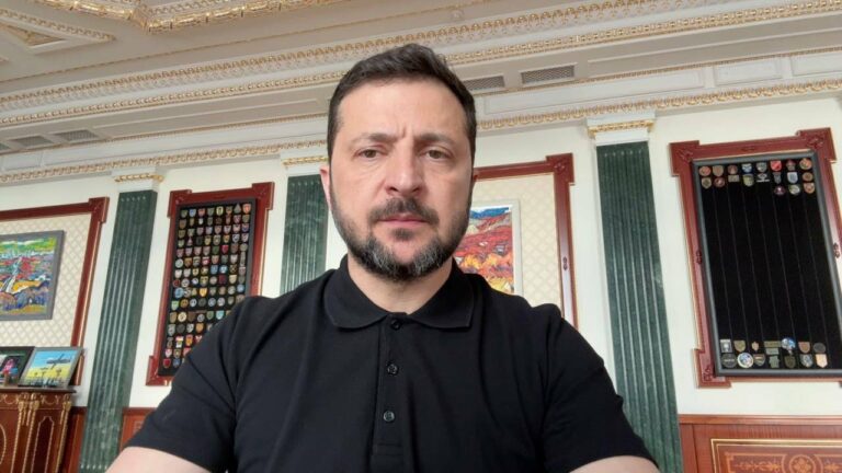 Підписав указ про відзначення званням Герой України Максима Устименка