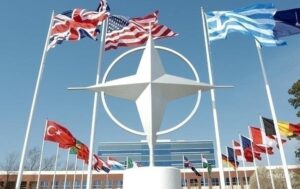 Новини світу - Рамштайн та саміт НАТО: поки США відвертаються, Україна набирає обороти