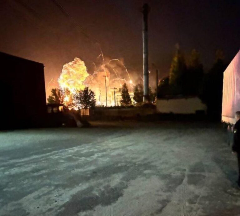 Російські пабліки повідомляють про вибухи в районі аеропорту на Брянщині