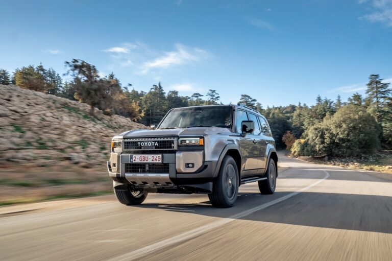 Toyota Land Cruiser Prado отримав дві нові версії
