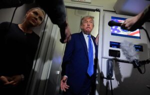Трамп визнав, що йому потрібна допомога з Путіним