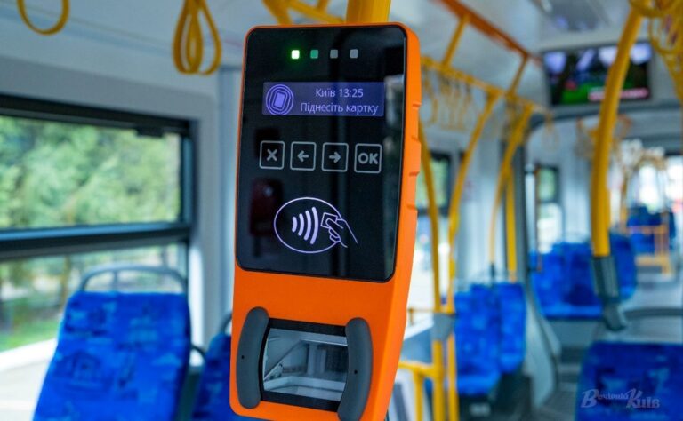У наземному транспорті Києва не працює оплата QR-квитками