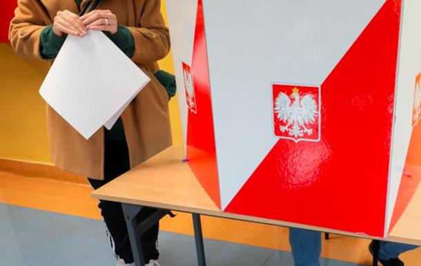 У Польщі Верховний суд дозволив перерахунок голосів на виборах у 13 комісіях