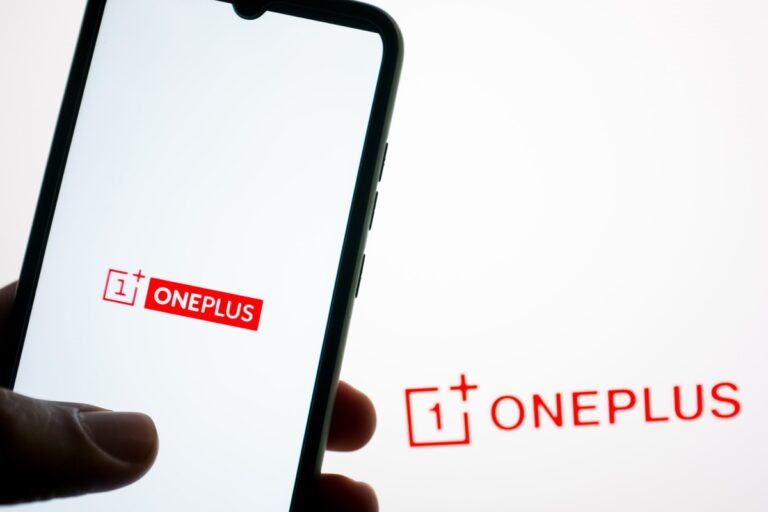 У США запідозрили OnePlus у передачі даних користувачів до Китаю